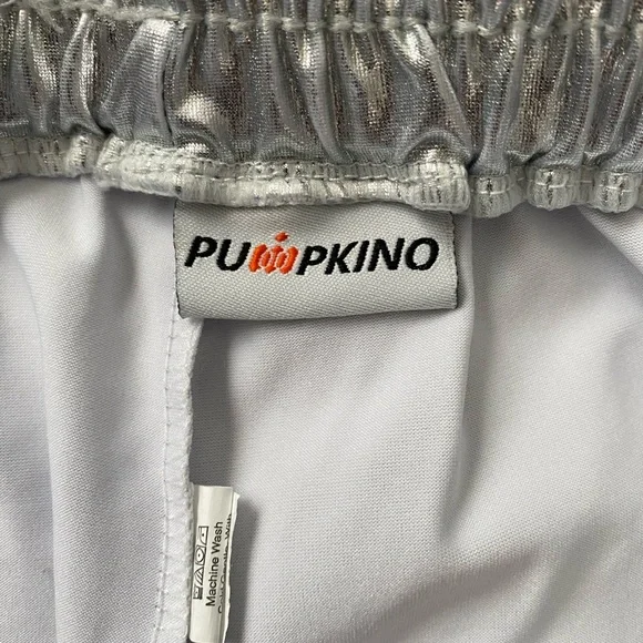 Pumpkino silver shorts juniors large - Picture 9 of 9